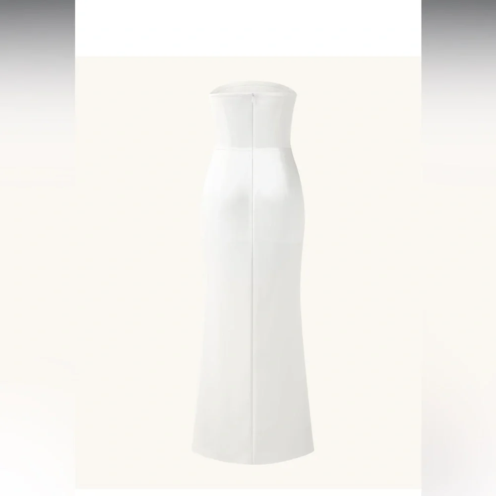 JW PEI White Strapless Dress with Elegant Silhouette - Picture 3 of 11